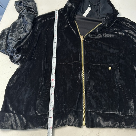 Fabletics xxl black shiny velvet zippered sweatshirt cropped style pockets - Picture 5 of 6